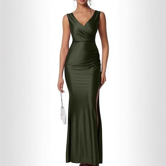 Dame wrapped dress med elegant silhuet og sidelængde Stilla
