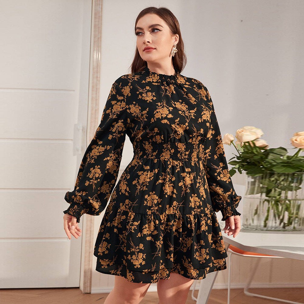 Dame floral mini-kjole med rynket skørt og lange ærmer Stilla