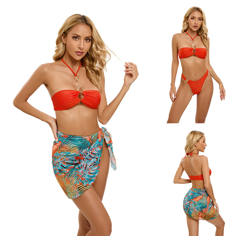 Dame Bikini-sæt med fashionable accenter og sarong Stilla