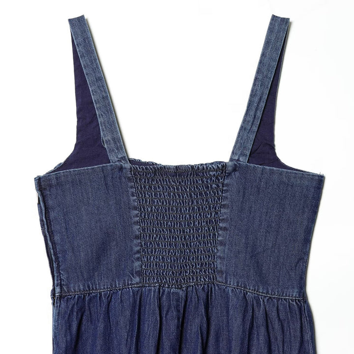 Dame Jeans Maxikjole med romantisk snit og flæsedetaljer Skovae