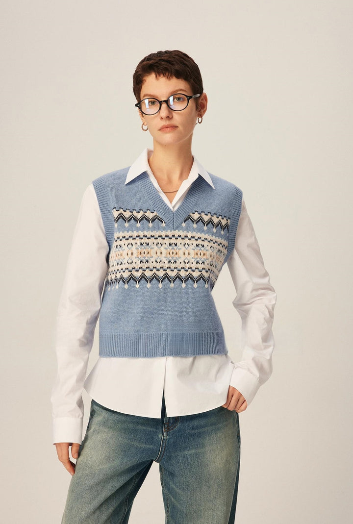 Kvinders fashionable striktrøje med V-hals og geometrisk mønster Stilla