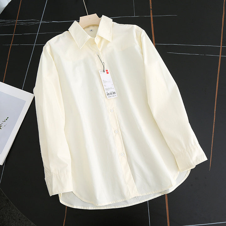 Kvinders elegante og luftige bluse med moderne krave Stilla