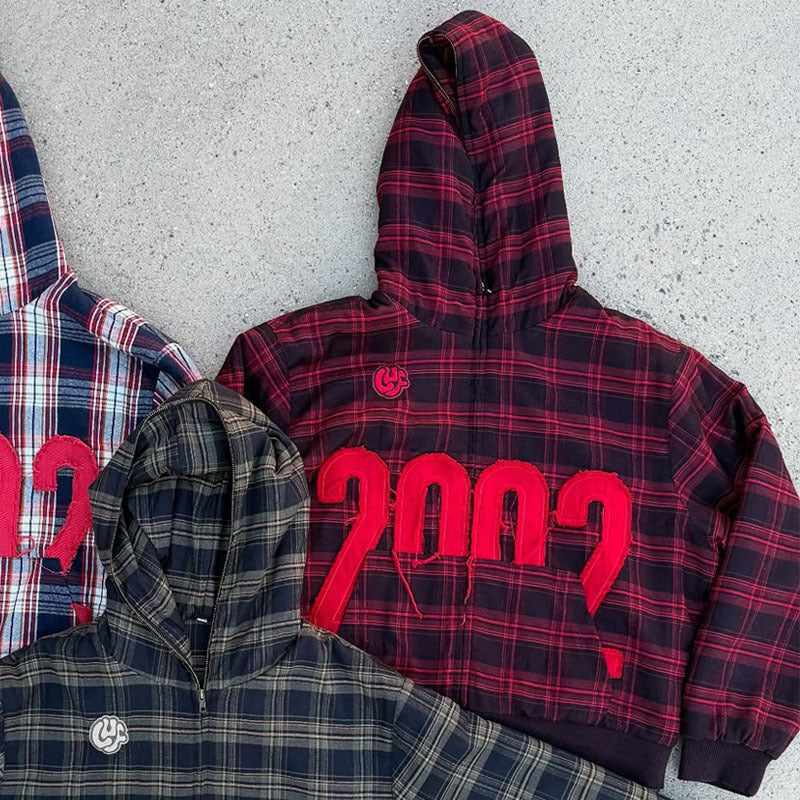 Unisex nan checkered hoodie with frayed year appliqué and ribbed cuffs Skovae