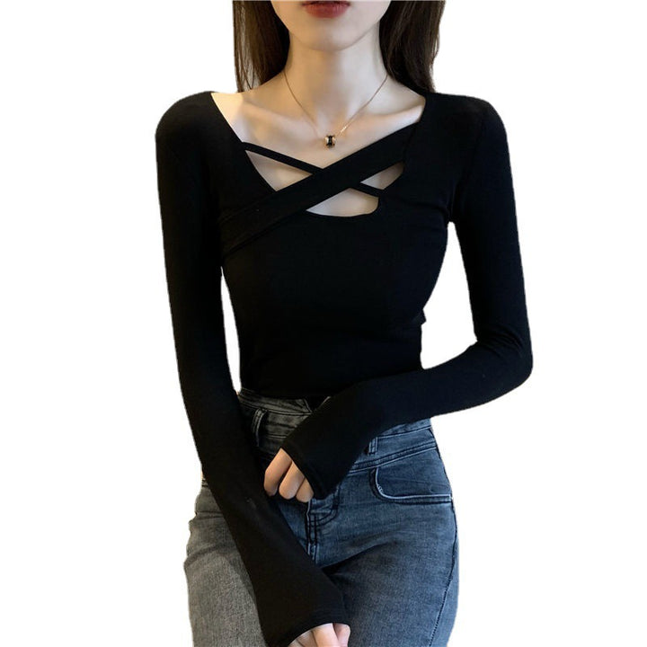 Kvindernes langærmede bodysuit med moderne krydsdesign i halsudskæringen