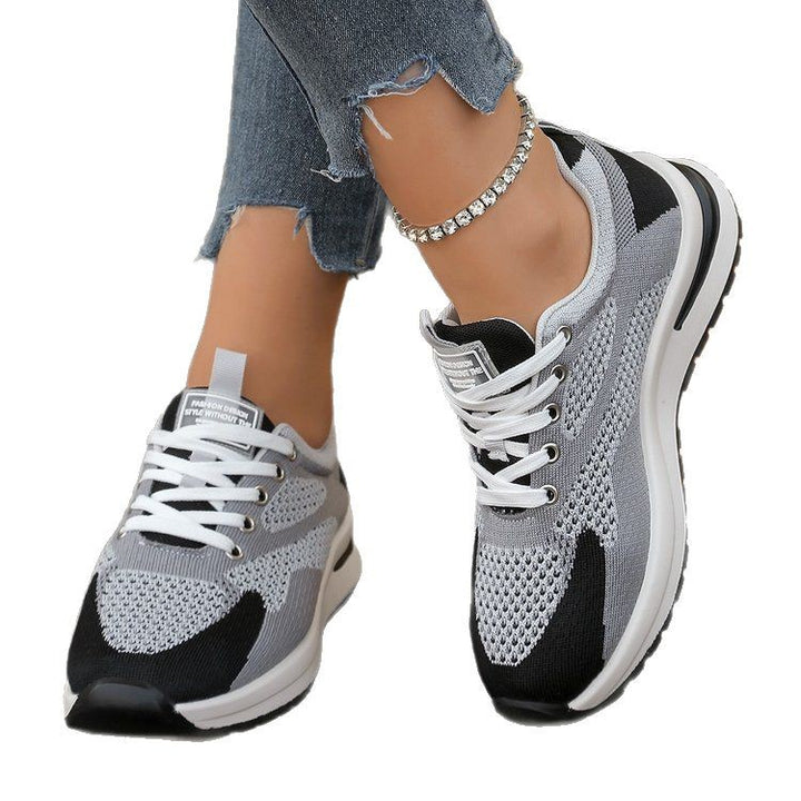 Dame Sporty Sneakers med åndbar mesh-overflade og skridsikker sål Stilla