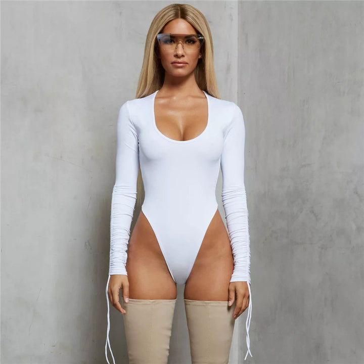 Dame langærmet bodysuit med dyb udskæringsdesign og figursyet pasform Stilla