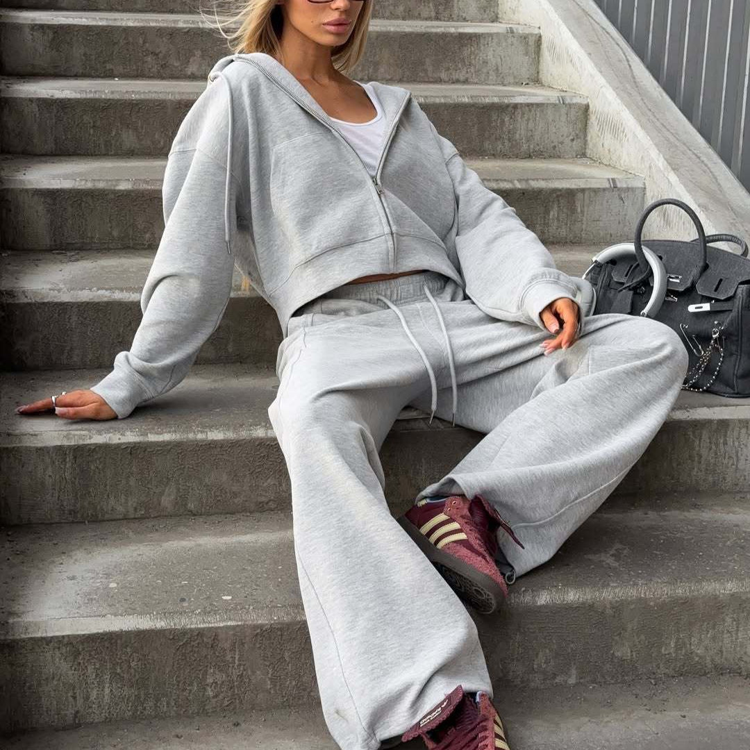 Kvinders casual crop top hoodie med løs pasform og komfortable joggers Stilla