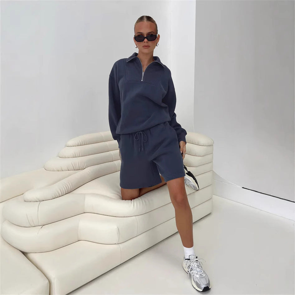 Kvinders afslappede sweatshirt og shorts sæt med stående krave og praktisk lynlås Skovae
