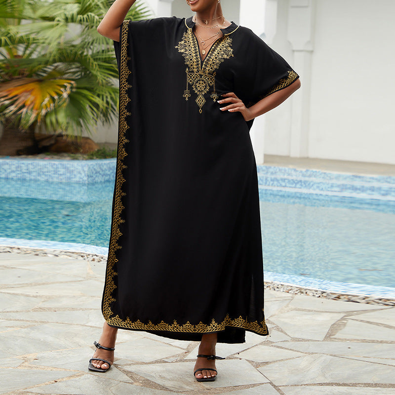 Dame Strandkaftan med kunstneriske broderier og sidelister Stilla