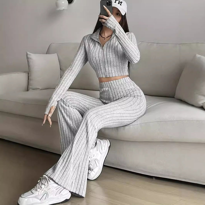 Dame Strik-Loungewear-Sæt med cropped top og løstsiddende bukser Stilla