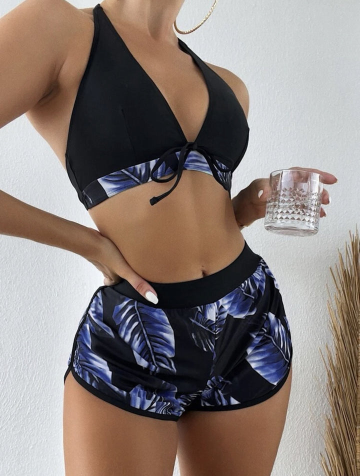 Dame bikini-sæt med raffineret indpakningsoberste og behagelige shorts Stilla