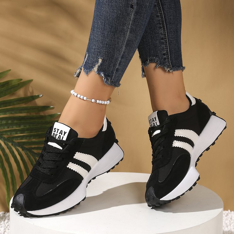 Dame nan retro-inspirerede plateausneakers i velourlæder-look med profileret gummisål Skovae