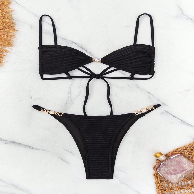 Dame Triangel-Bikini-Sæt med raffinerede detaljer og elegant accentuering Stilla