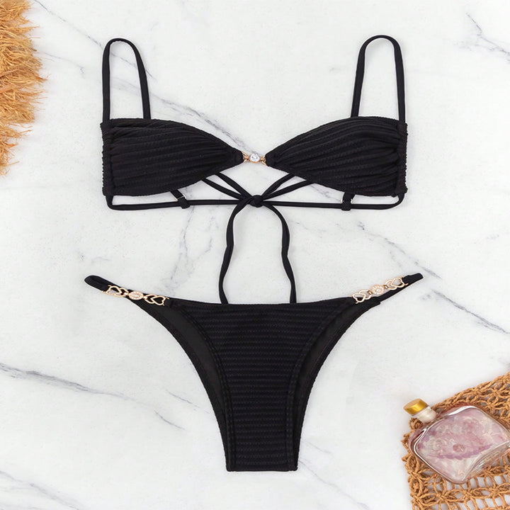 Dame Triangel-Bikini-Sæt med raffinerede detaljer og elegant accentuering Stilla