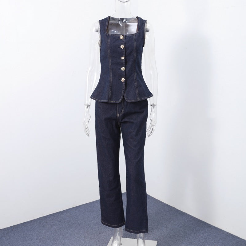 Dame Jeans-Overall med taljeret silhuet og elegante knapdetaljer