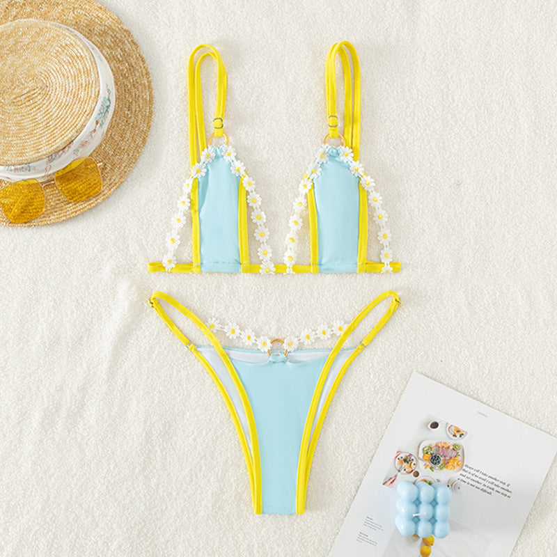 Dame triangulær bikini-sæt med blomsterdetalje og justerbare stropper Stilla