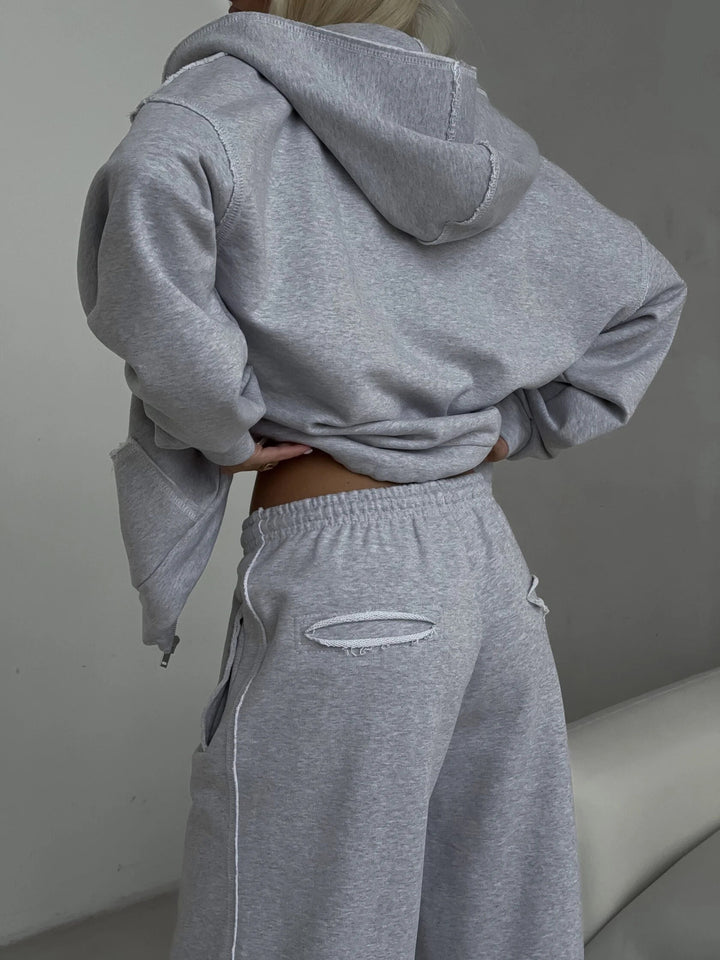 Women's comfortable oversized hoodie and loose jogger pants set Skovae