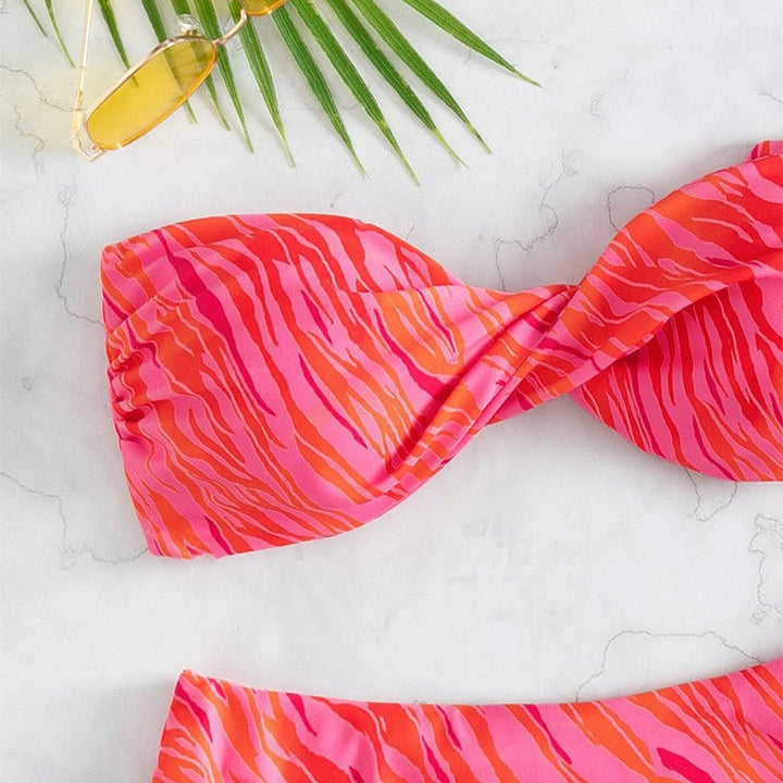 Dame bandeau-bikini med elastisk indpakningsdesign og høj benudskæring Skovae