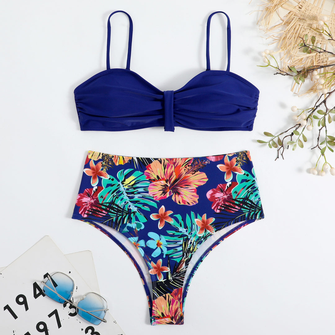 Dame højt skårede bikini med fashionable blomsterdesigns Stilla