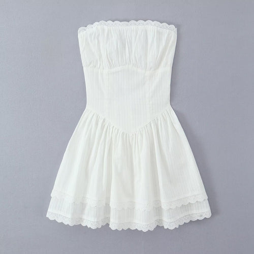 Dame off-shoulder mini-kjole med legende flæsekant og fine blonde accents Stilla
