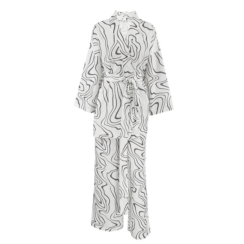 Dame Loungewear-sæt med elegant kimono-design og bred ben Stilla