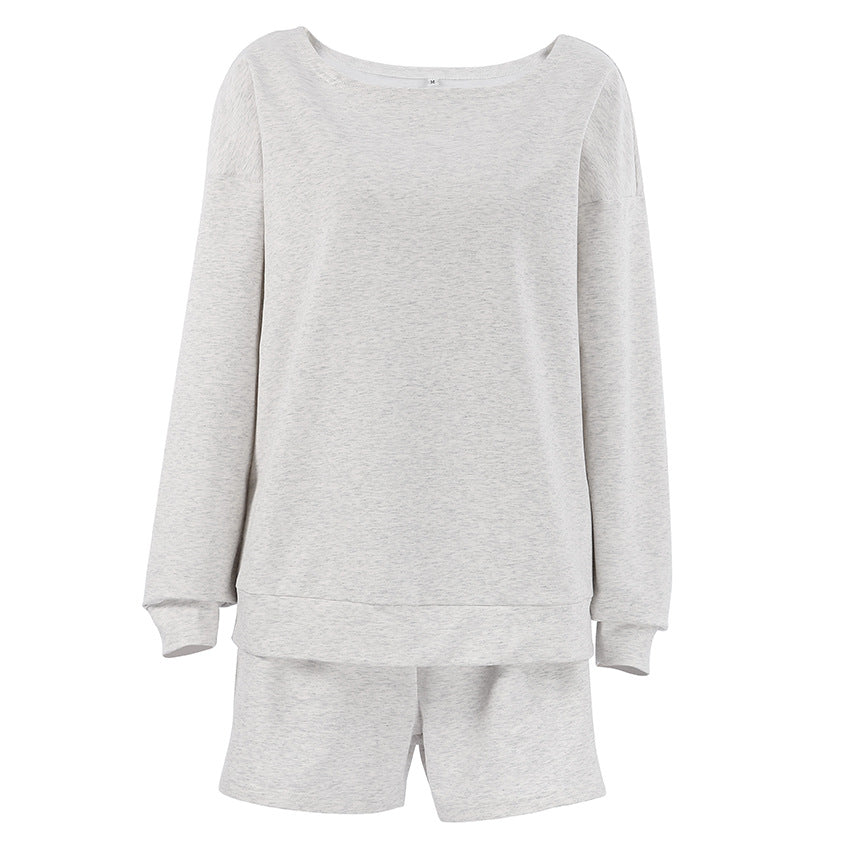 Damer Sporty sæt bestående af oversized sweatshirt og shorts med bredtalje Stilla
