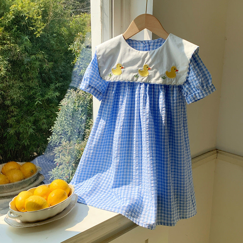 Pigeænder broderet gingham kjole Stilla