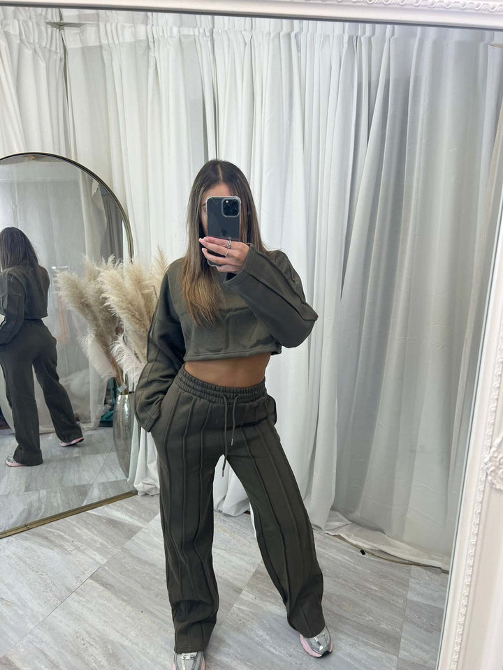 Kvinders afslappet cropped hoodie og brede joggingbukser sæt Skovae