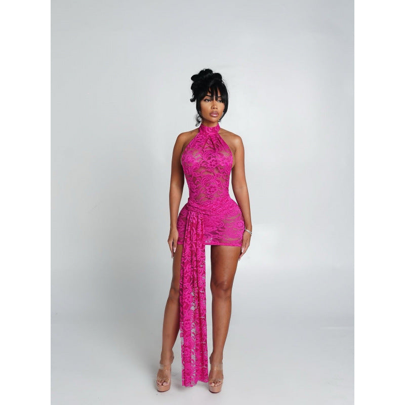 Damen Neckholder Minikleid mit raffiniertem Spitzenmuster und asymmetrischem Saum Skovae