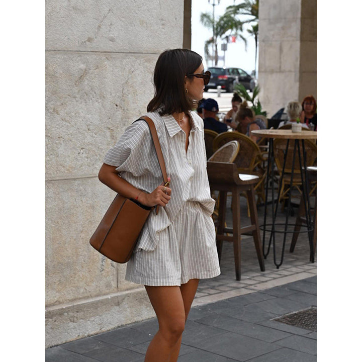 Dame sommerligt fritidsoutfit med stribet design Stilla