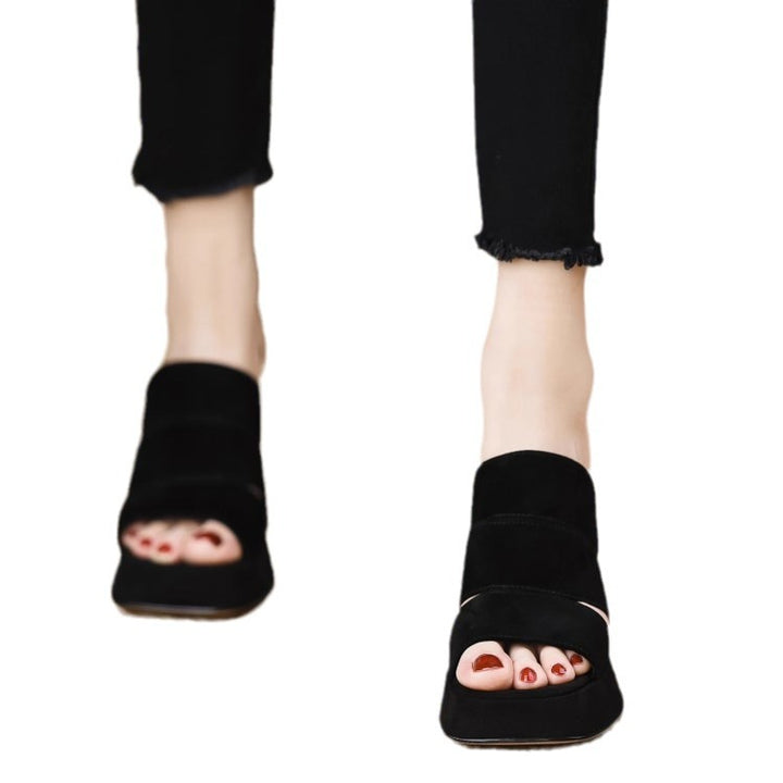 Femme Chunky Open-Toe Heeled Mules med stilfulde brede stropper Stilla