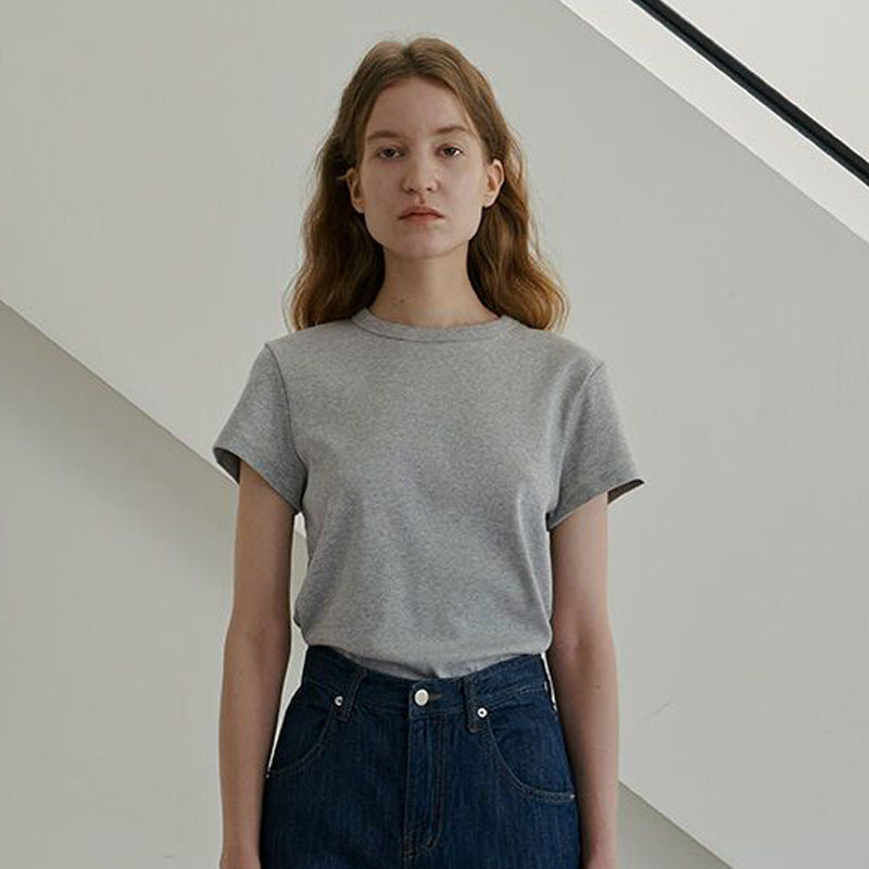 Damer bomulds t-shirt med klassisk rund halsudskæring og tidløst design Stilla