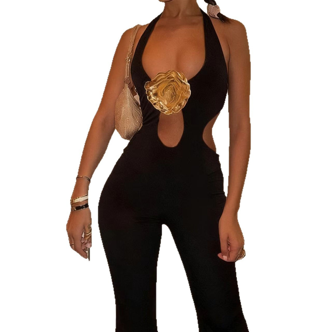 Dame Elegant jumpsuit med usædvanligt cut-out design og høj krave Skovae