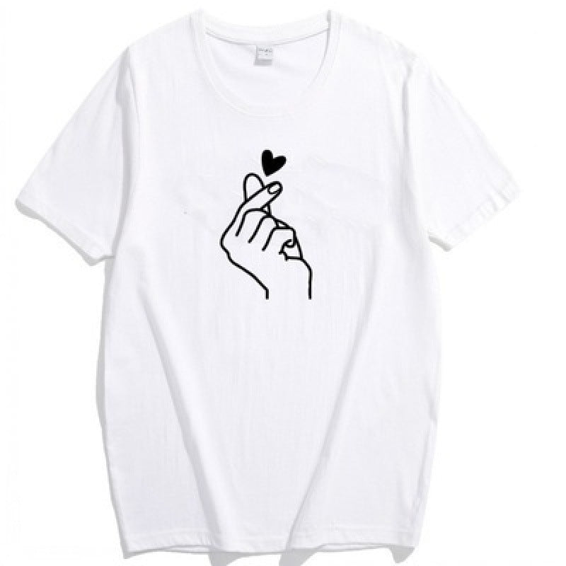 Kvinders T-shirt med kreativ hjerte-design og løs pasform Stilla