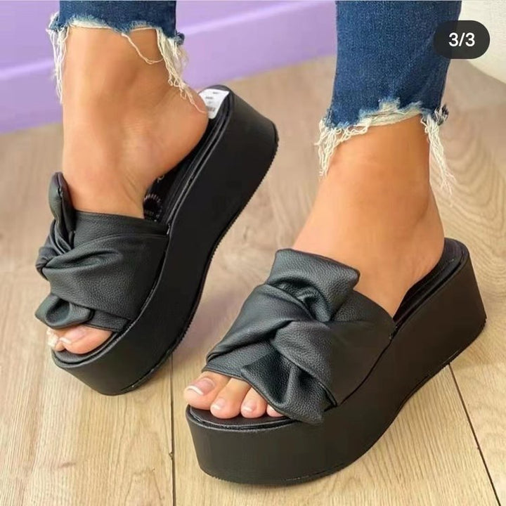 Dame Wedge-Sandaler med charmerende slips-design og skridsikre såler Stilla