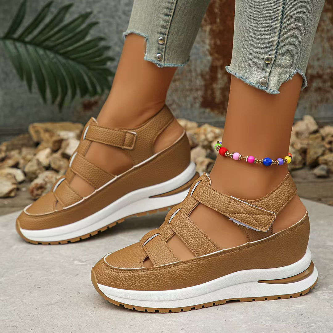 Dame Wedge-sandaler med justerbare remme og åndbar overfladestruktur Stilla
