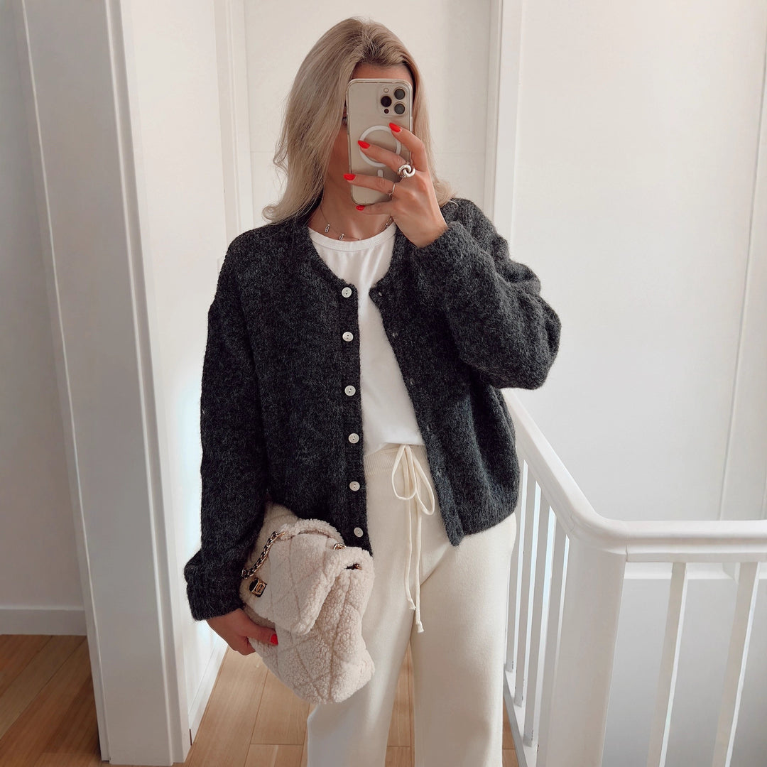 Kvindernes afslappede cardigan med fin struktur og knapper Stilla