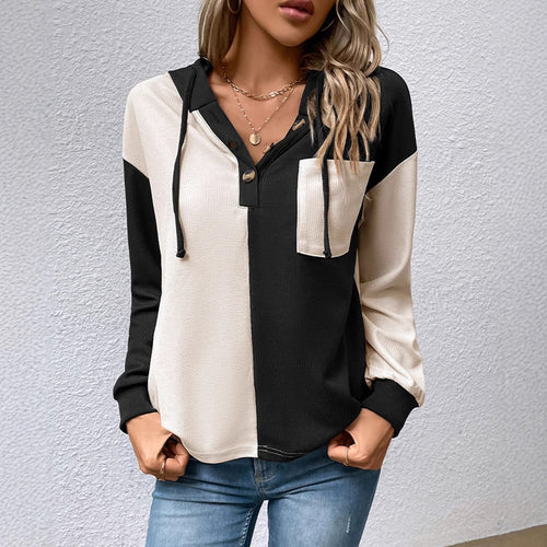 Dame nan Vaffelstrik-Hoodie med Henley-knapper, brystlomme og hætte Skovae