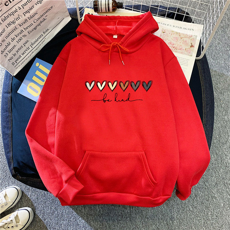 Kvinders hoodie med kreativ hjerte design Skovae