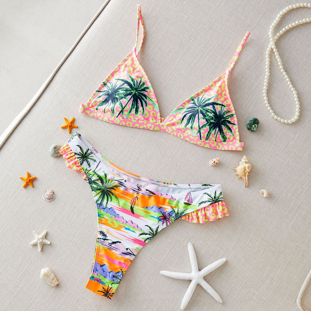 Dame bikini-sæt med legende palme-design og glædeligt flæse-detalje Stilla