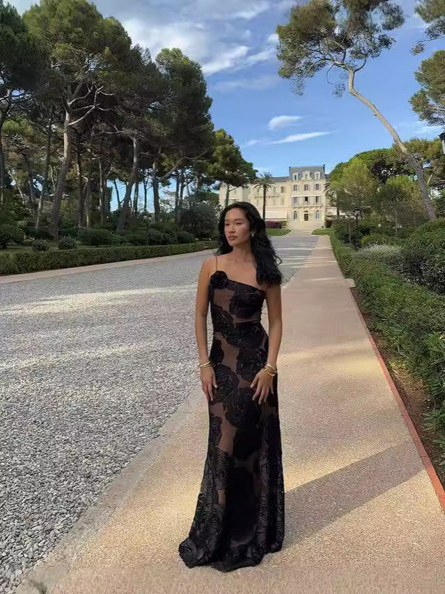 Dame aftenkjole med florale applikationer Stilla