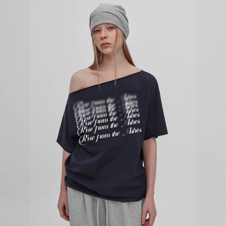 Dame T-shirt med fashionable V-udskæring og glitrende strass kors Skovae