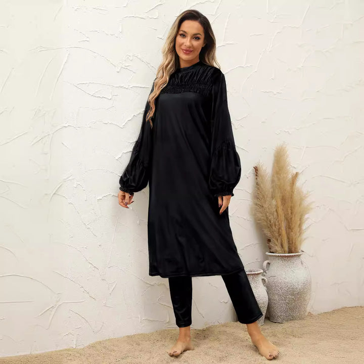 Dame Langærmet Kjole med elegant Plissékrave og behagelige Leggings Stilla