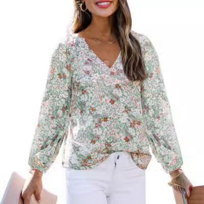 Dame bluse med blomster mønstre og V-hals Stilla
