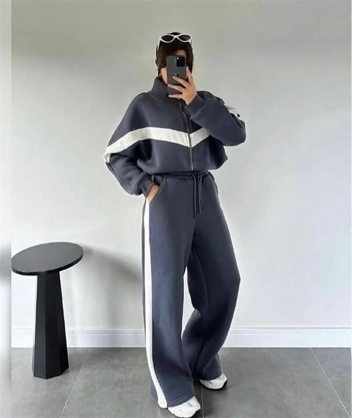 Kvinders sporty fleece sæt med høj krave og sidelister Skovae