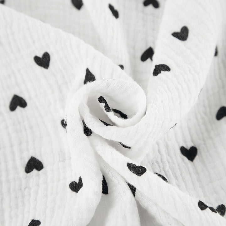 Dame kortærmet pyjamasæt med hjerteprint og elegant design Stilla