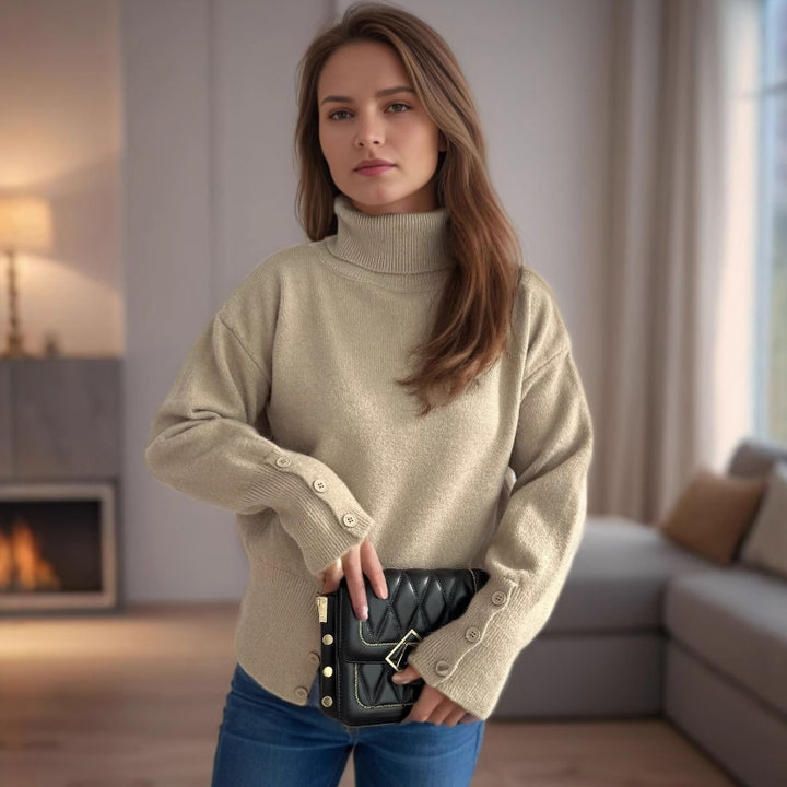 Kvinders hyggelige turtleneck sweater med knapdetaljer Stilla