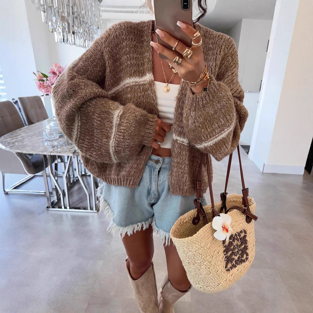 Kvinders afslappede cardigan med oversized skæring og moderne detaljer Stilla