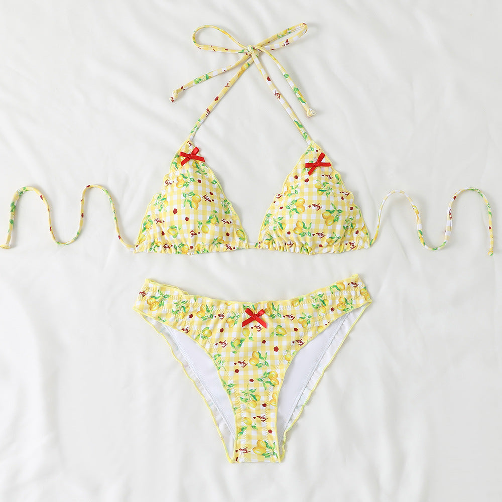 Dame Triangel-Bikini-Sæt med legesygt blomstermønster og elegante flæsedetaljer Stilla
