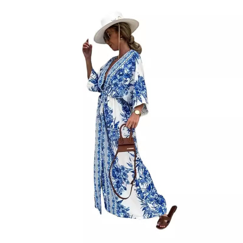 Dame let kaftan med kunstnerisk blomsterdesign og elegante detaljer Stilla